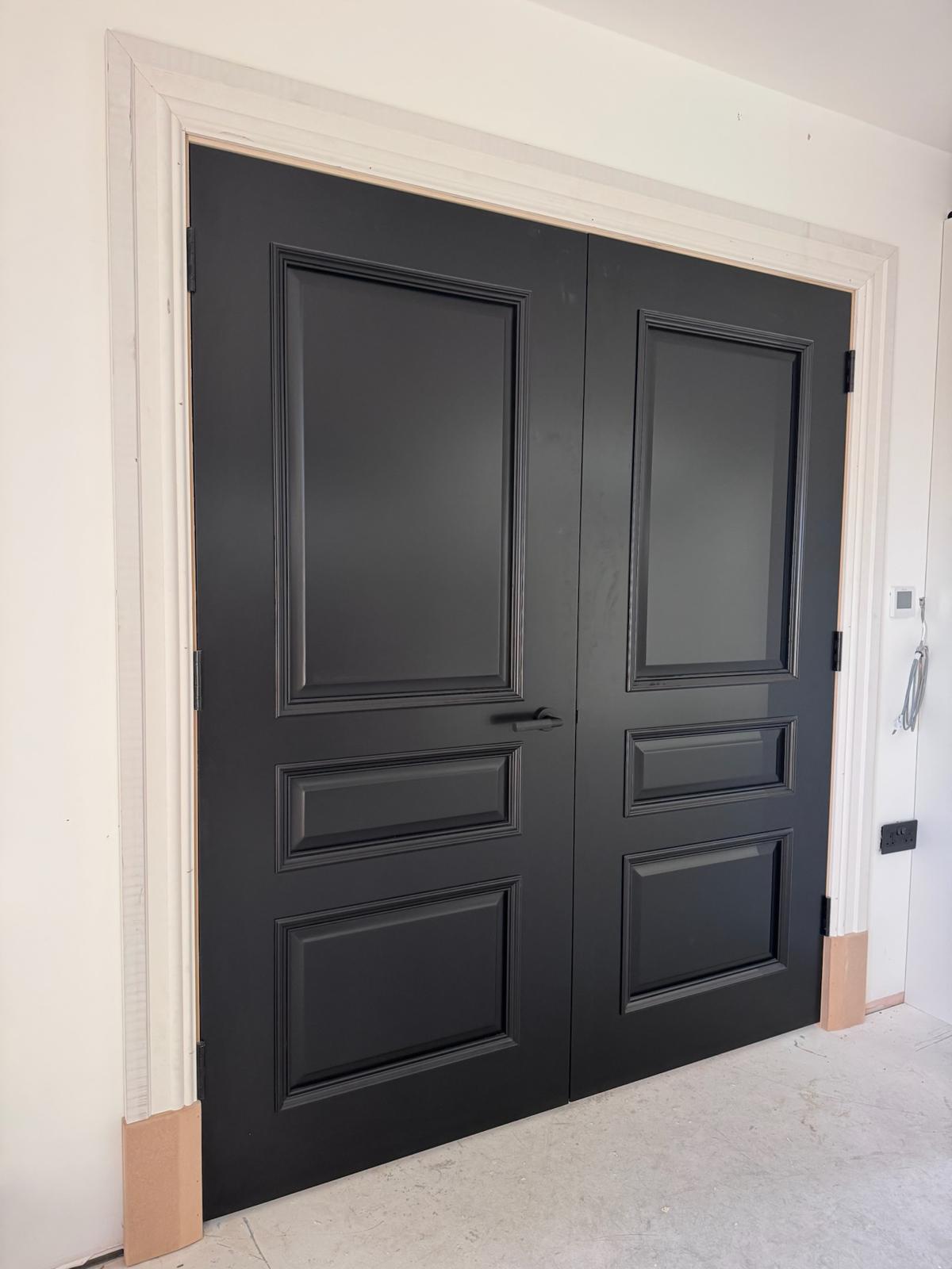 Doors - photograph 17