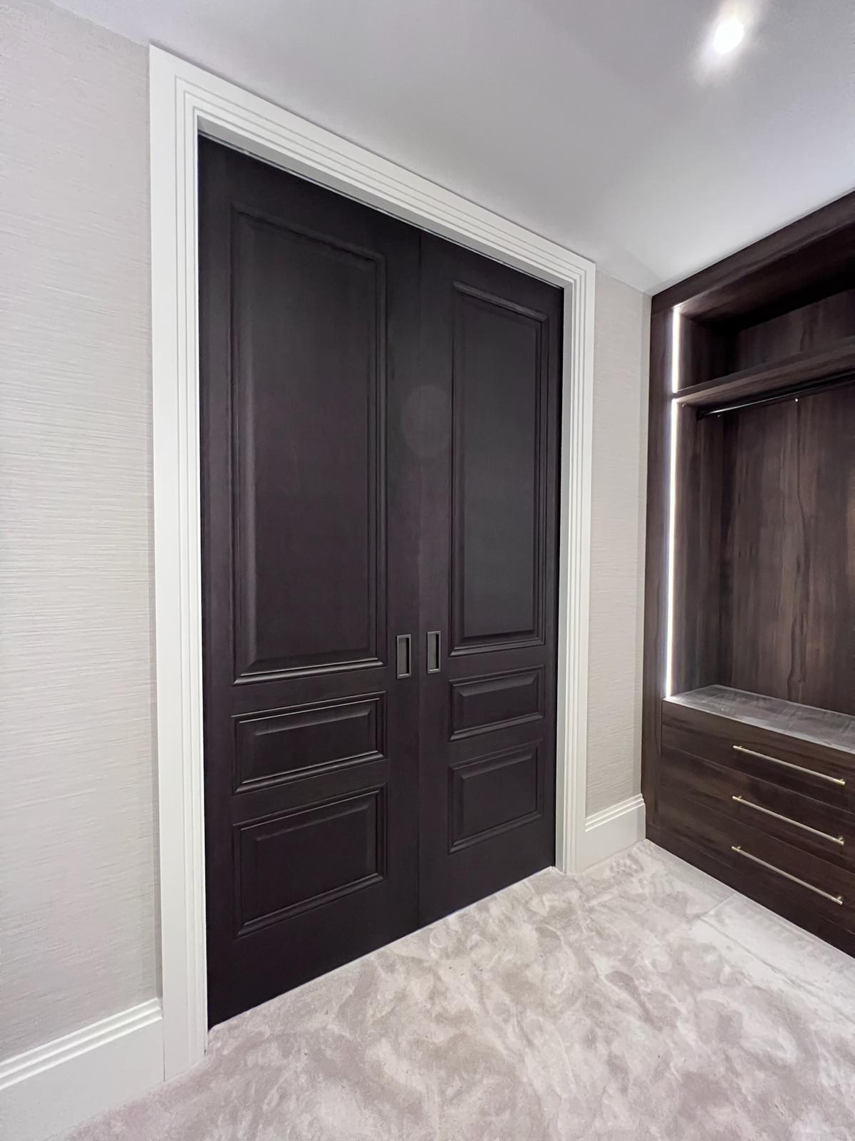 Doors - photograph 32