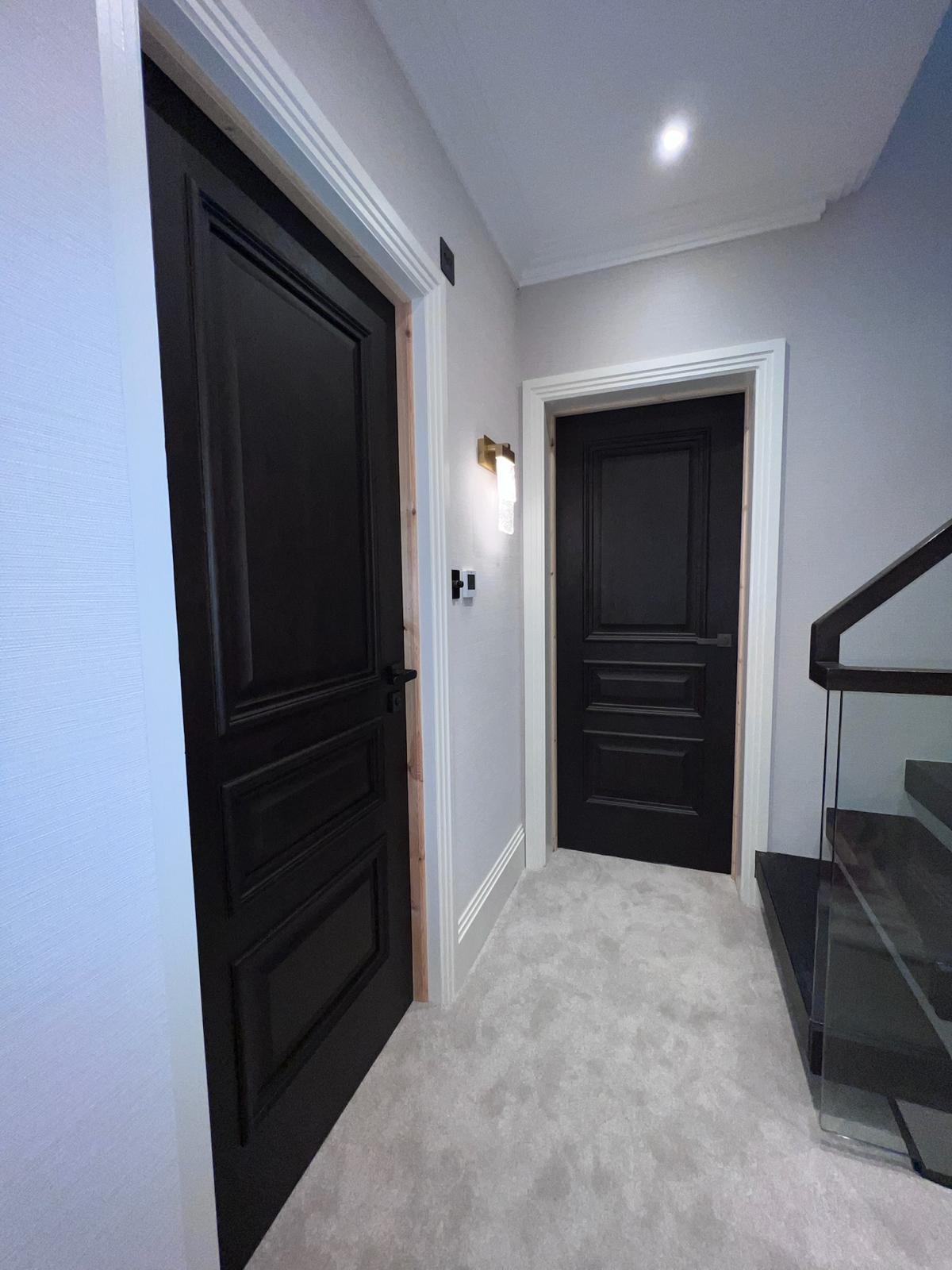 Doors - photograph 37