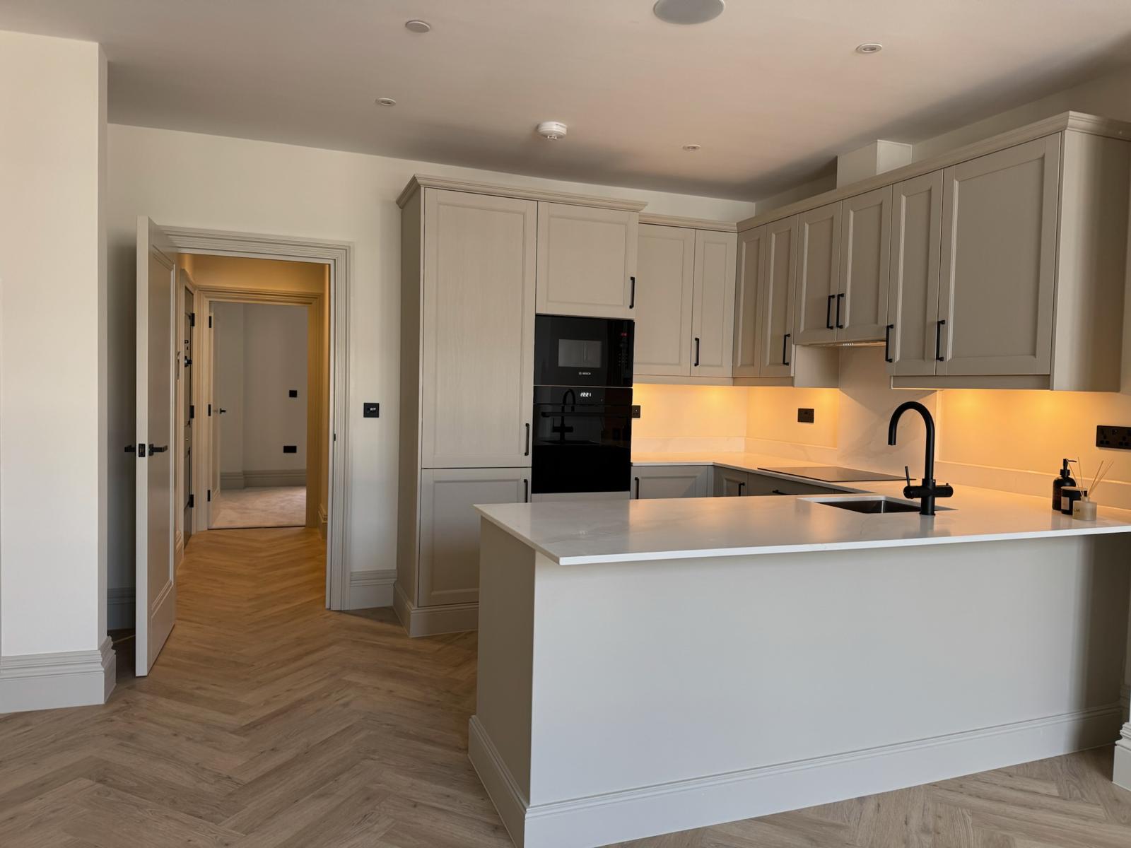 Kitchens - photograph 5