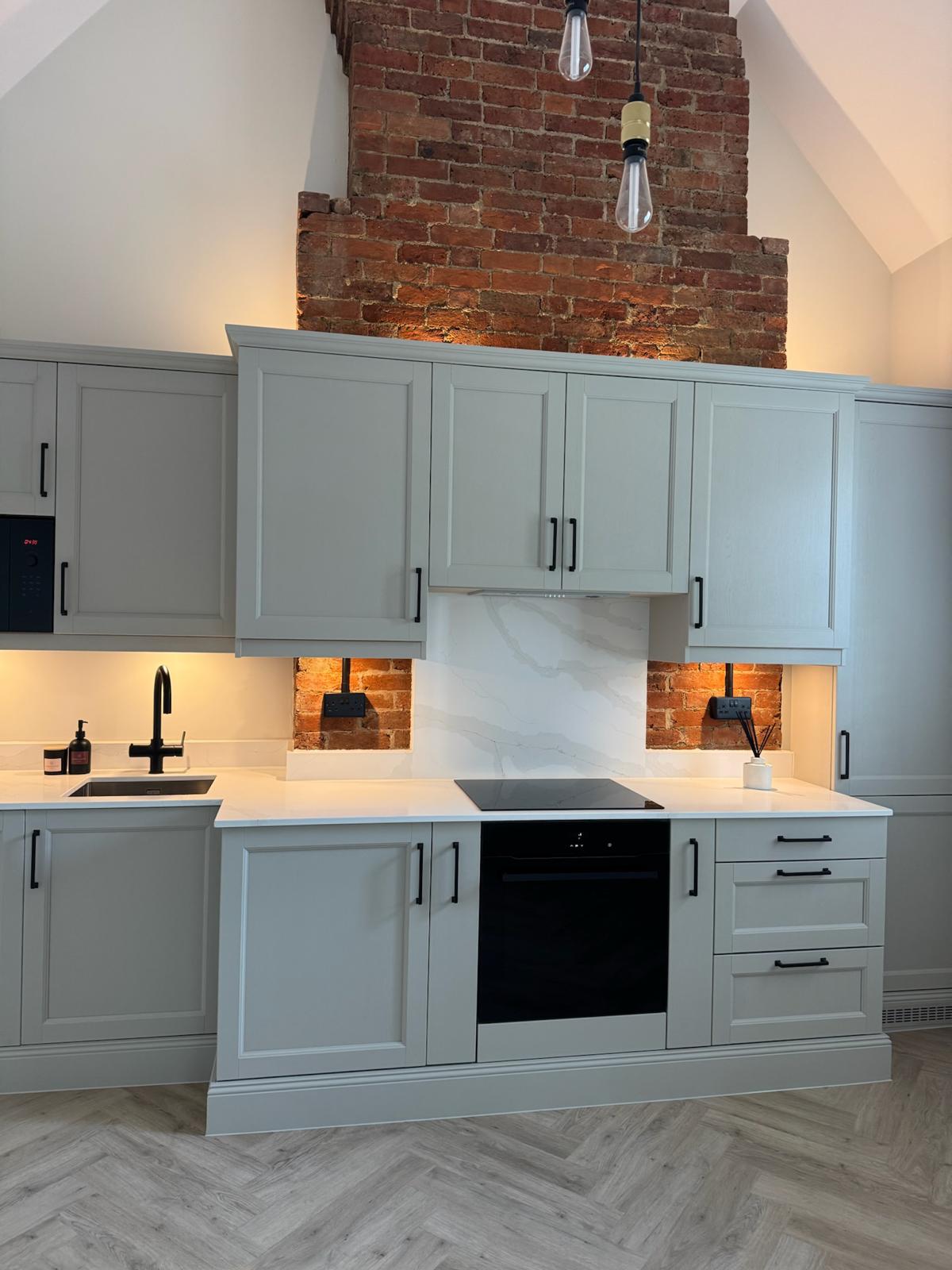 Kitchens - photograph 10